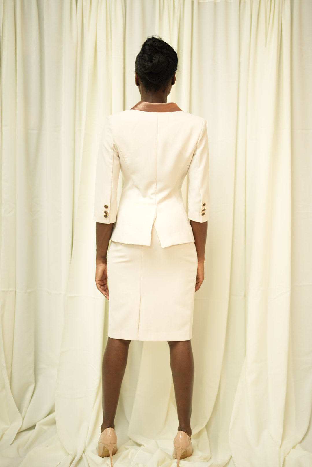 Madame President Skirt Suit - Belle Distinguèe