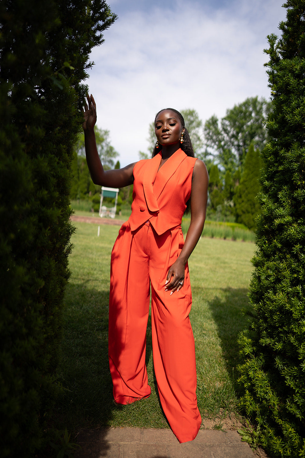 Candace Loose Wide-Leg Vest Suit - Belle Distinguèe