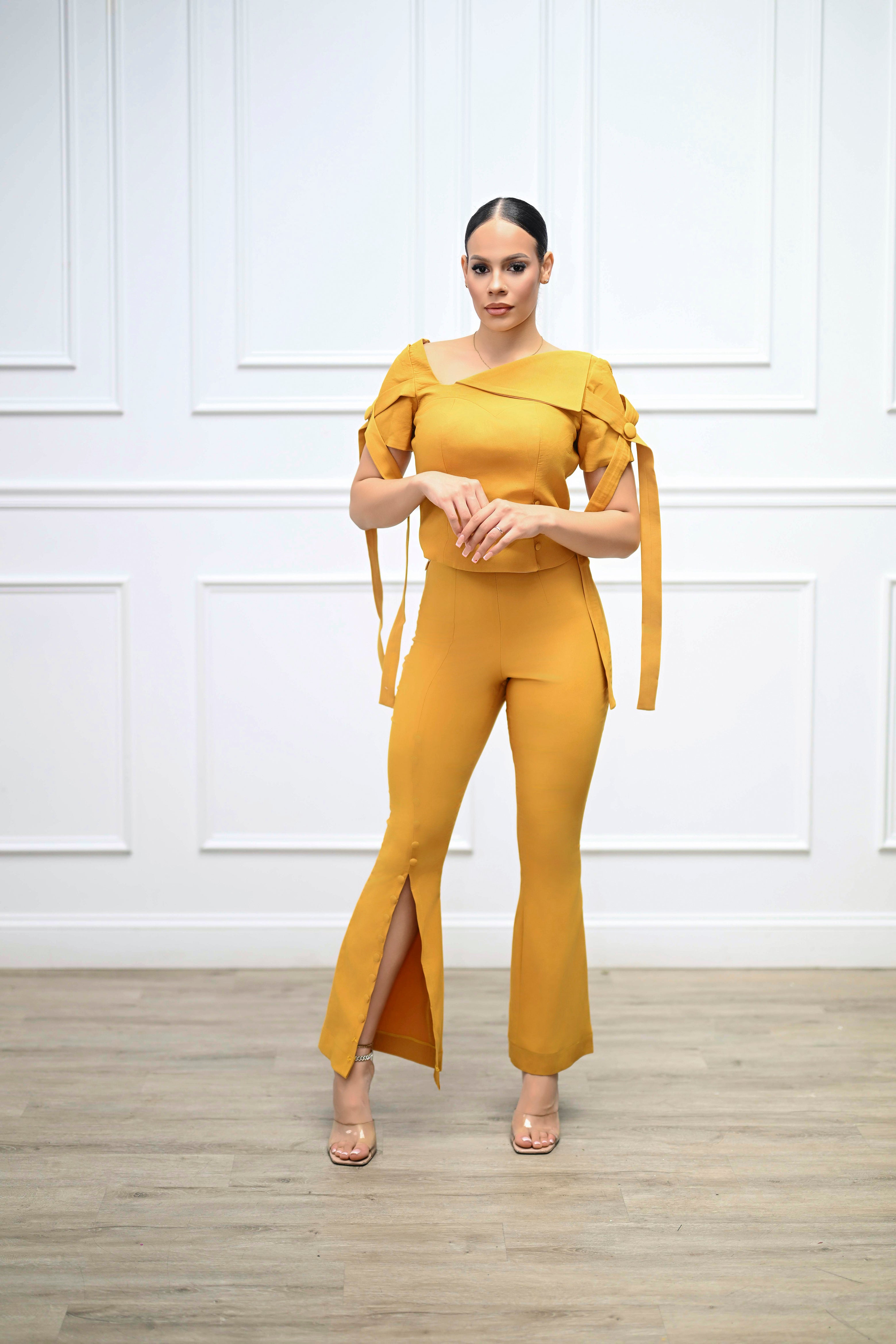 Gold Standard matching 2 piece set - Belle Distinguèe 