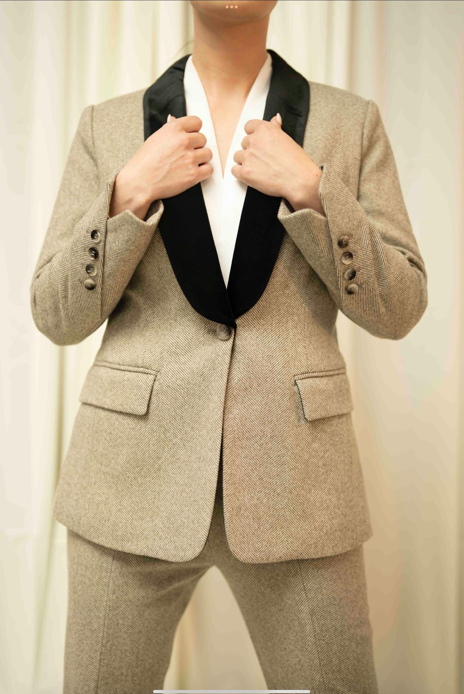 Attorney at Law Suit - Belle Distinguèe