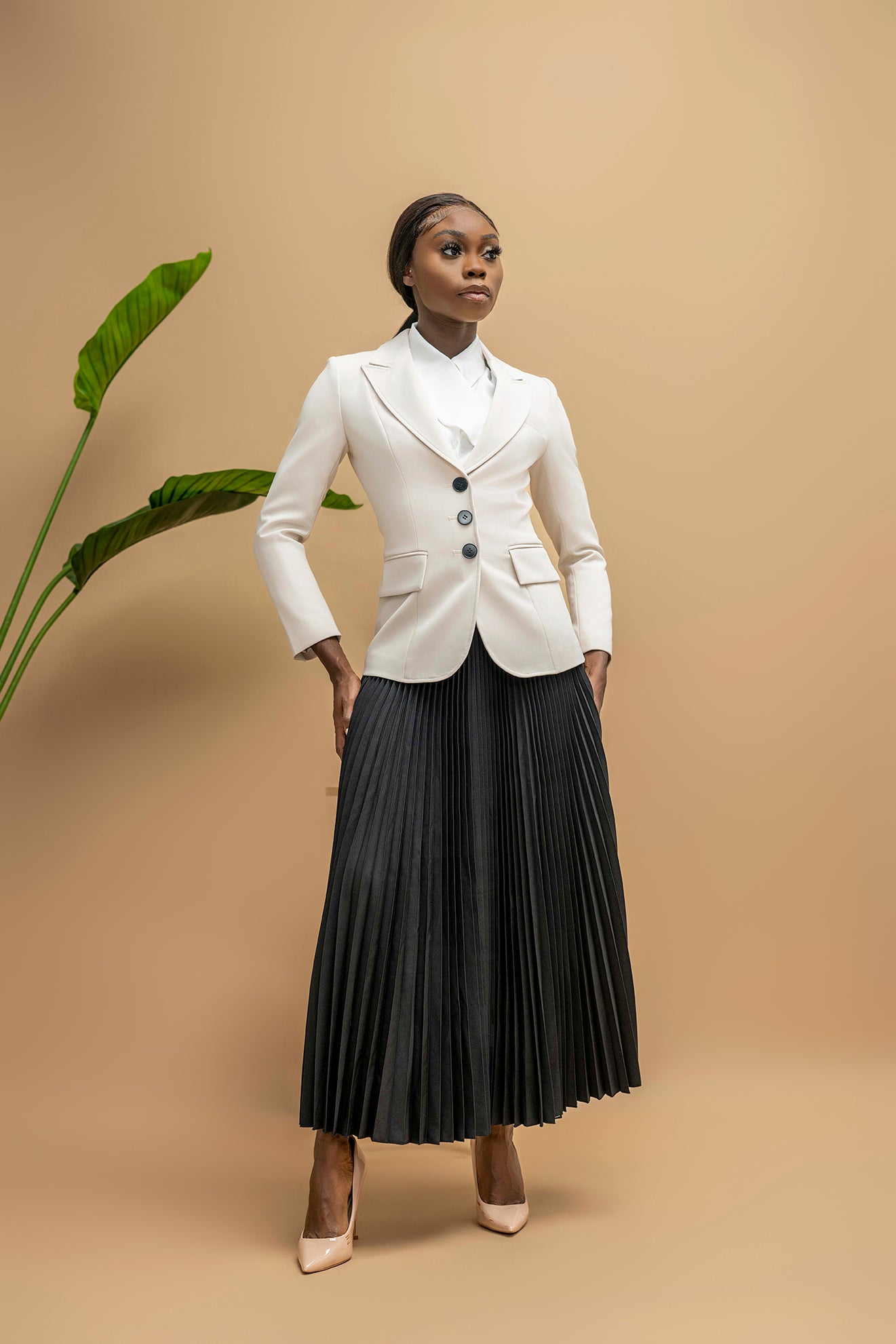 Créme de la Career Blazer - Belle Business Wear 