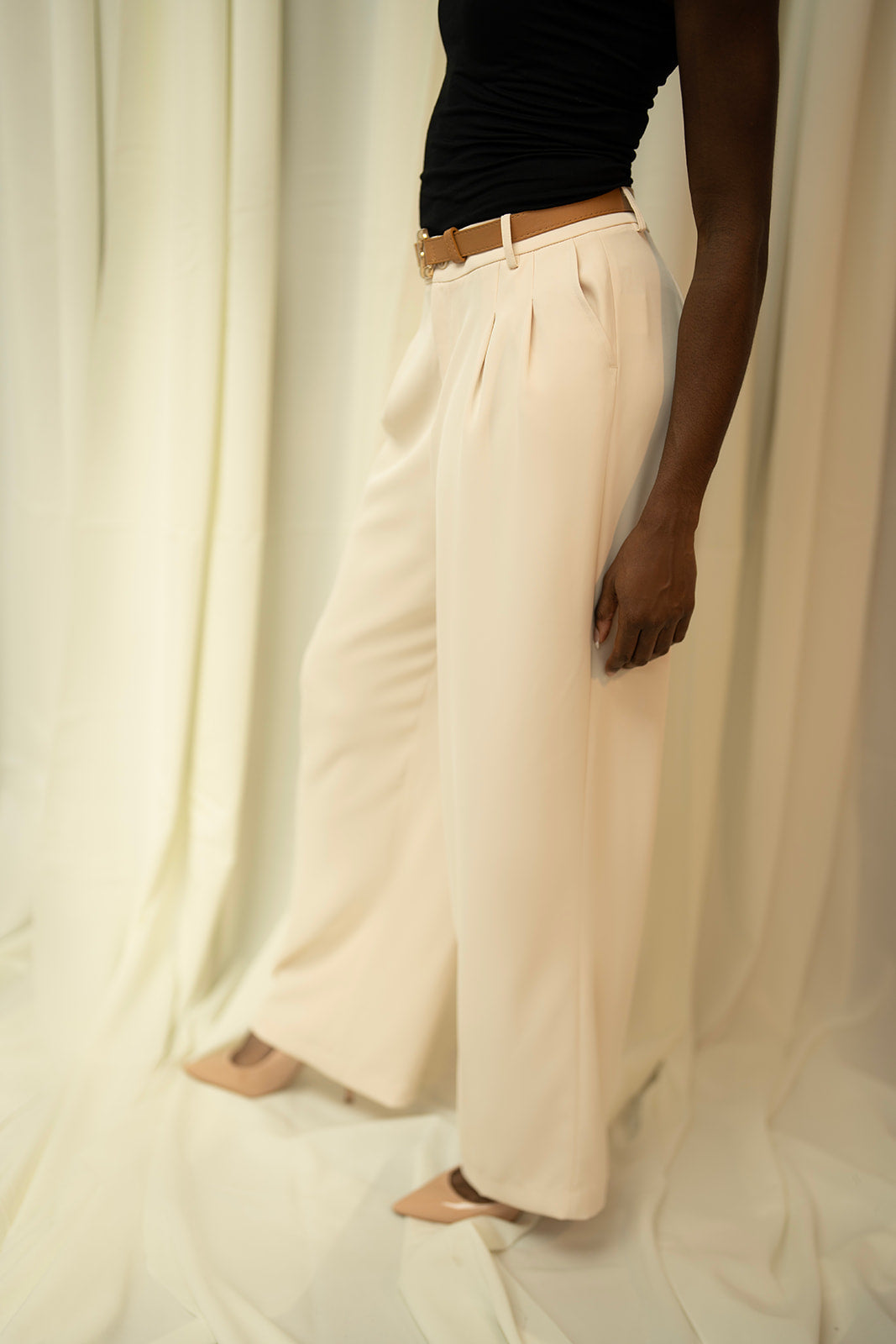 Carly Trousers - Creme - Preorder - Belle Distinguèe 