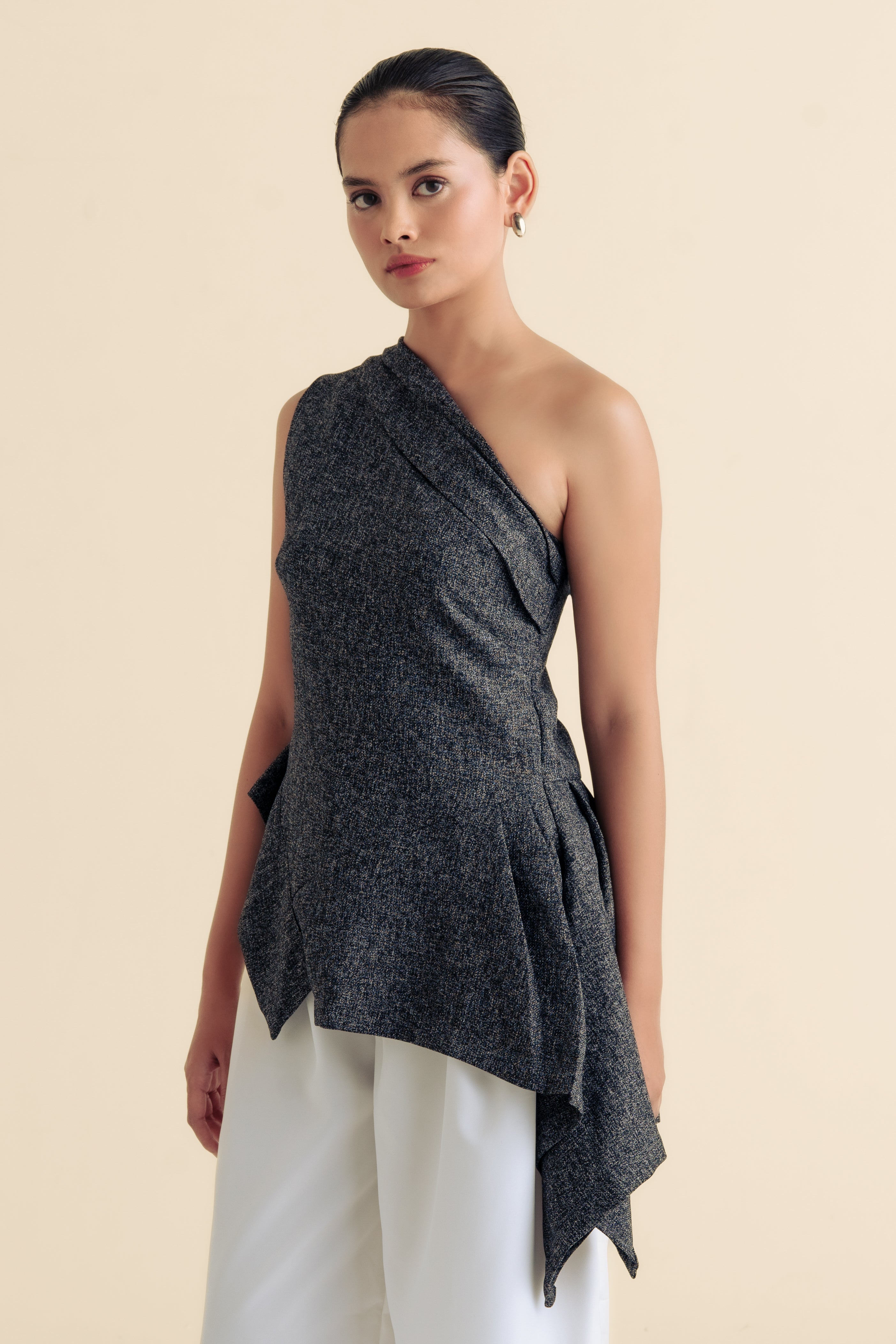 Thea - Belle Distinguèe 